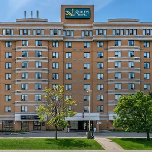 Quality And East 3* Montréal