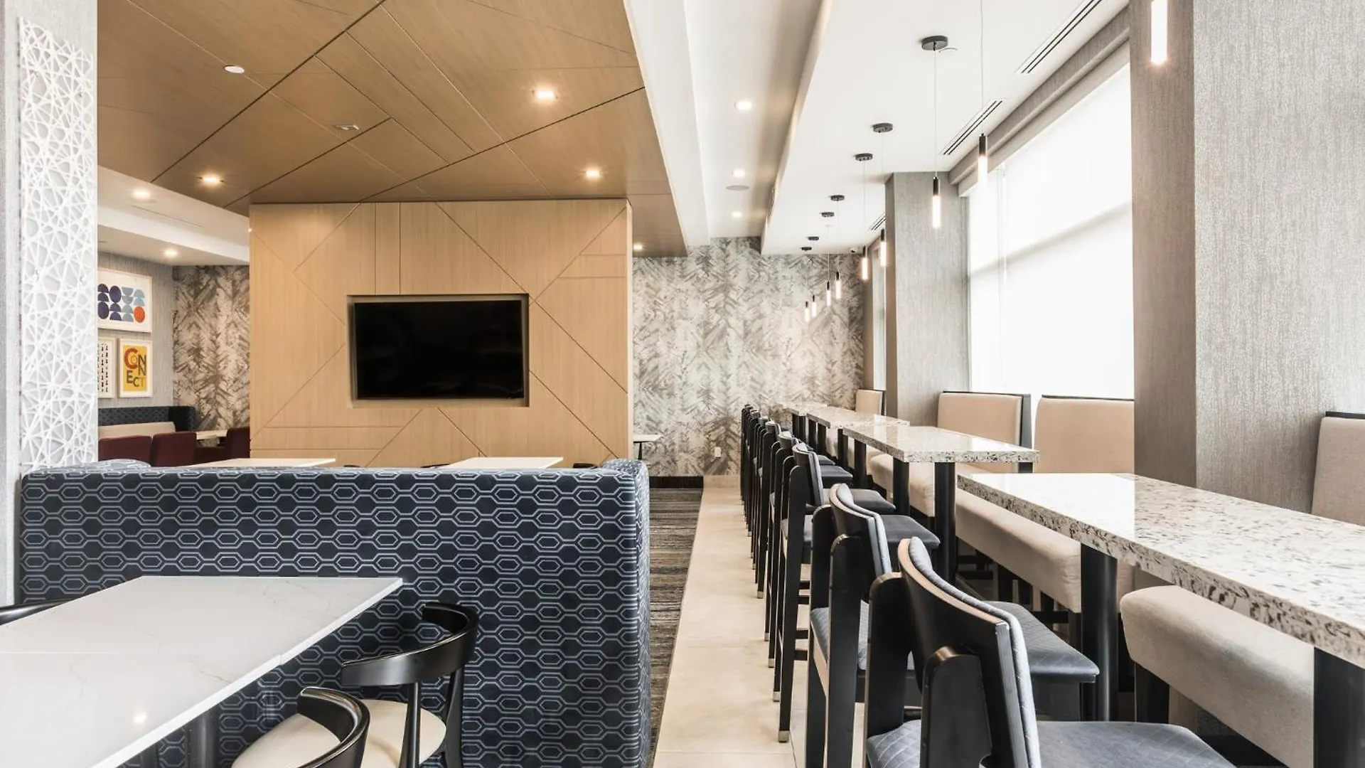 Holiday Inn Express & Suites - Toronto Airport South By Ihg Hotel