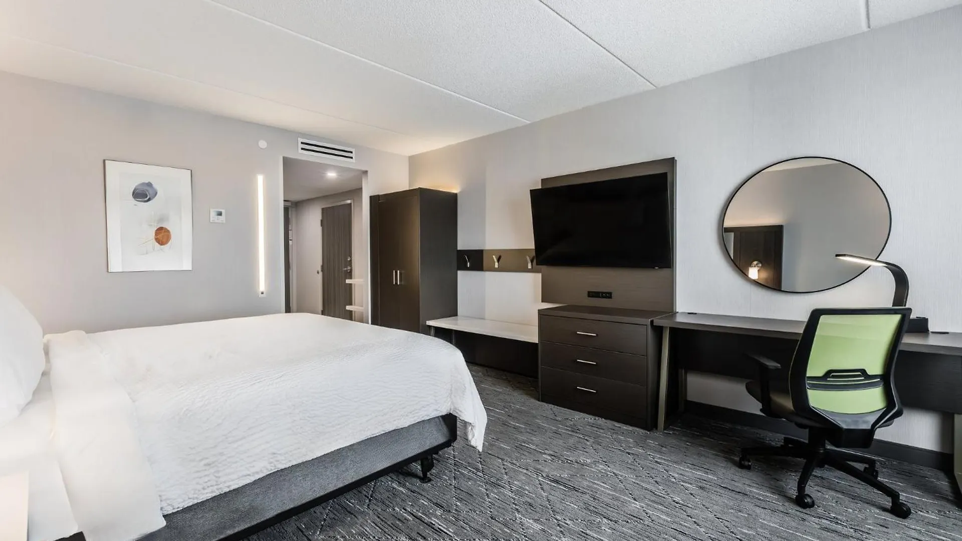 Holiday Inn Express & Suites - Toronto Airport South By Ihg Hotel