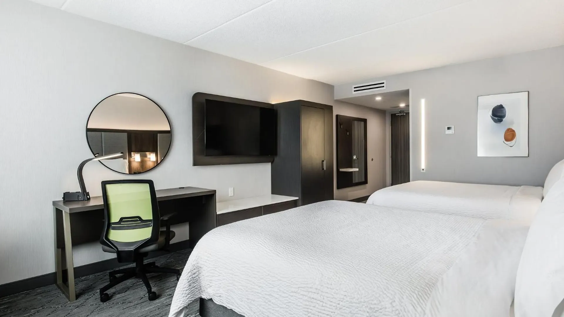 Holiday Inn Express & Suites - Toronto Airport South By Ihg