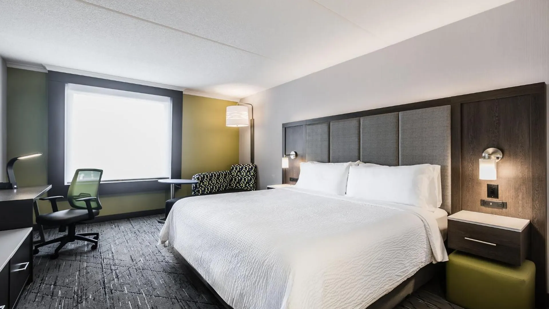 Holiday Inn Express & Suites - Toronto Airport South By Ihg Hotel
