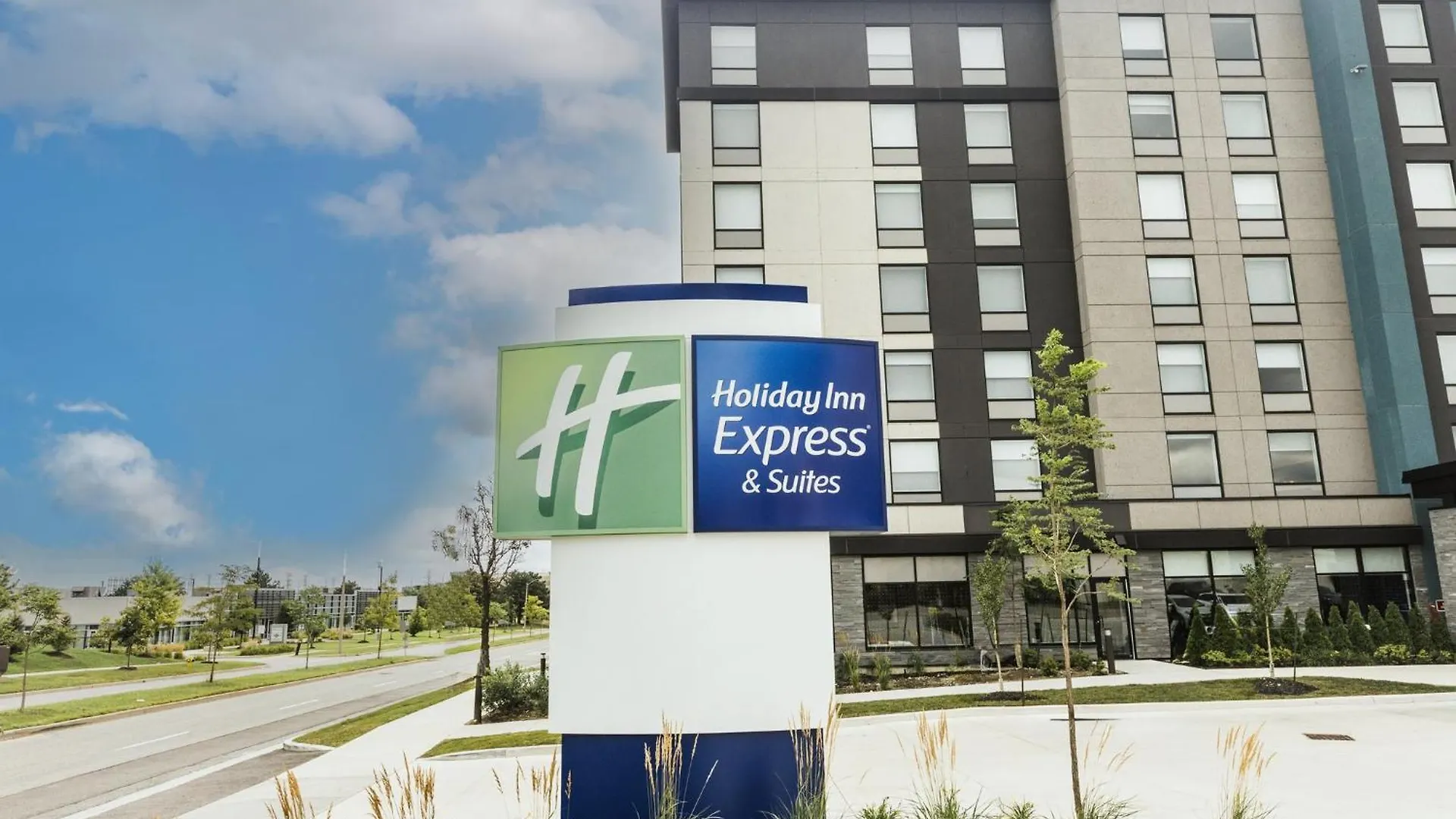 Holiday Inn Express & Suites - Toronto Airport South By Ihg