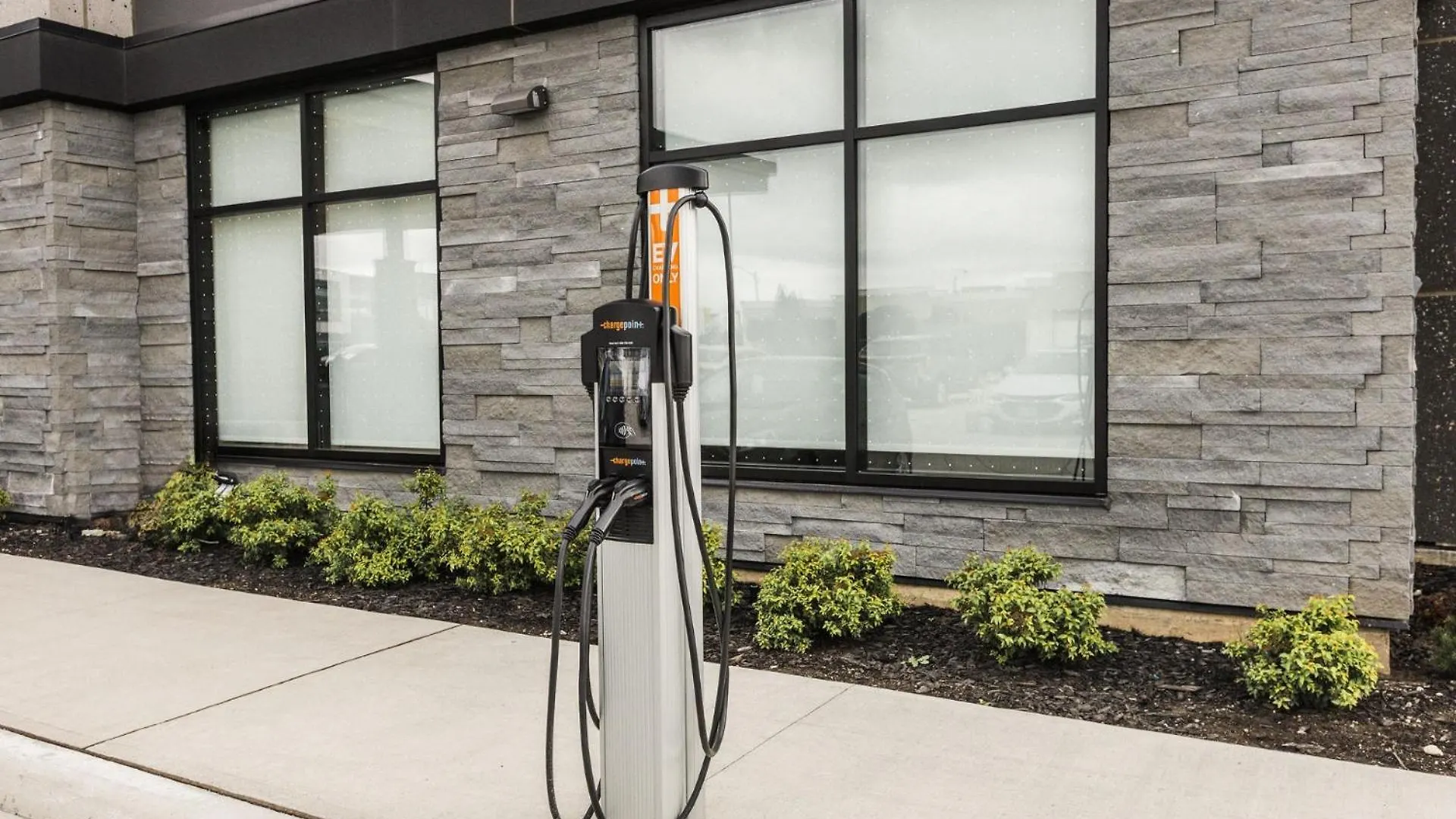 Holiday Inn Express & Suites - Toronto Airport South By Ihg 3*,  Canada